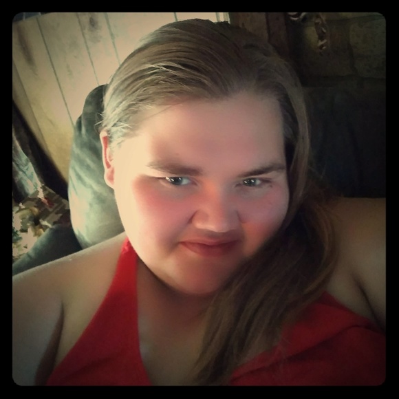 Meet your Posher, Tanna - Picture 1 of 1